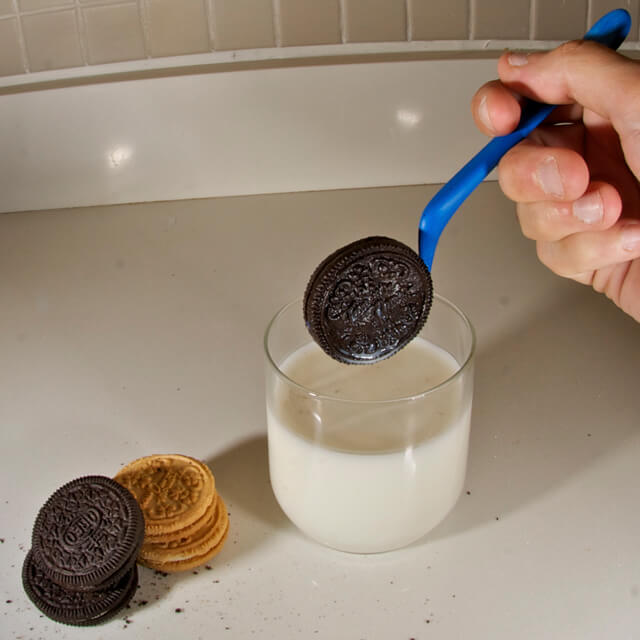 PSA: This Cookie Spoon Is the Perfect Gift For Oreo Lovers
